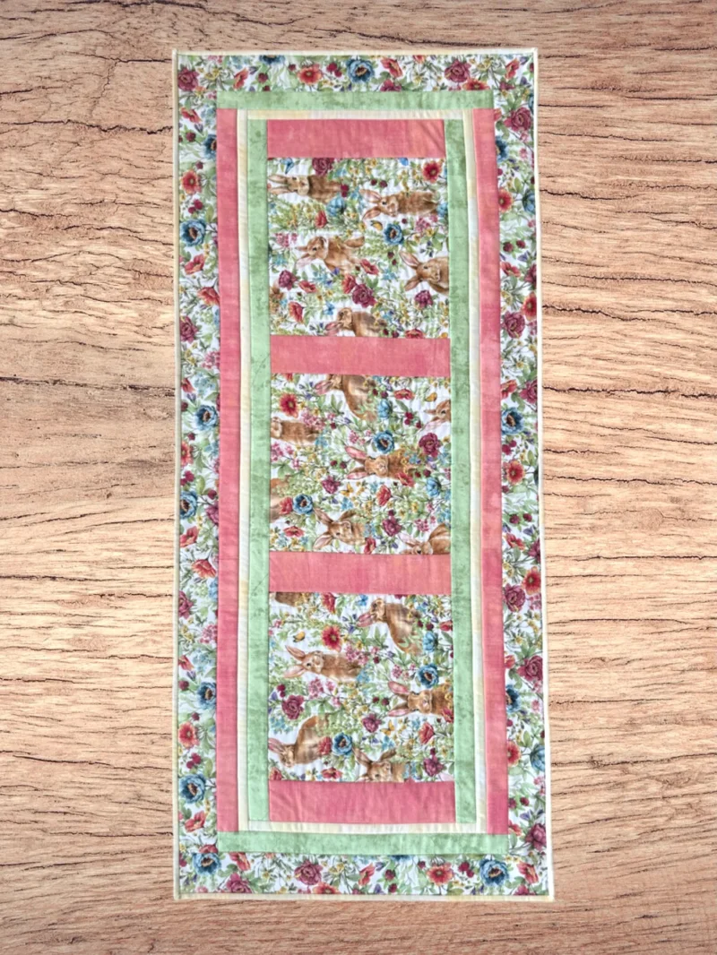 Tischläufer "Blumenhasen" - Quilt Kit